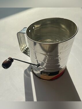 Leigh Bromwell 3 Cup Flour Sifter Silver Hand Crank Wood Vintage Style USA Made